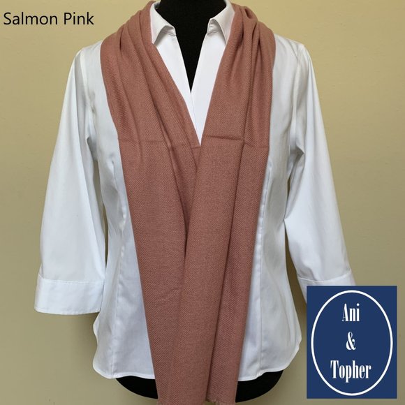 100% Cashmere Scarf NWT - Picture 4 of 9